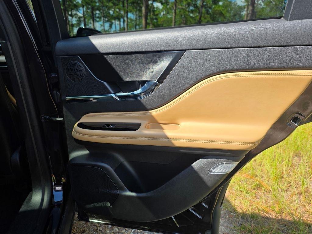 Lincoln Corsair Reserve AWD 2023