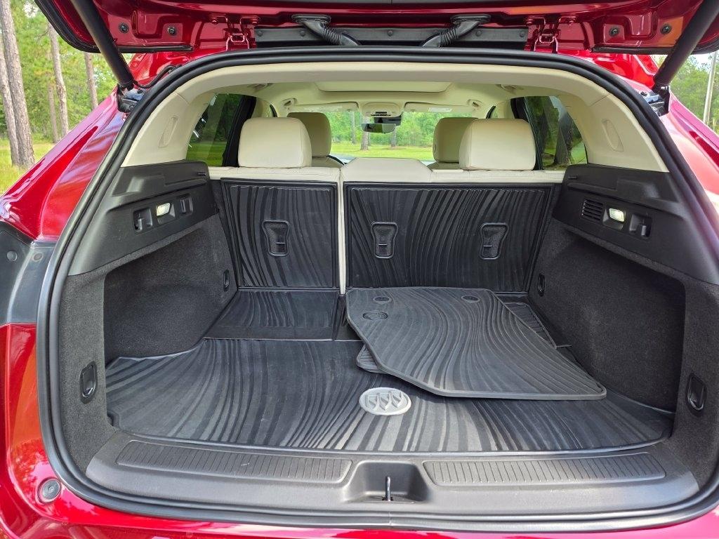 Buick Envision FWD 4dr Avenir 2023