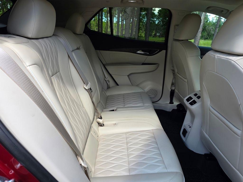 Buick Envision FWD 4dr Avenir 2023