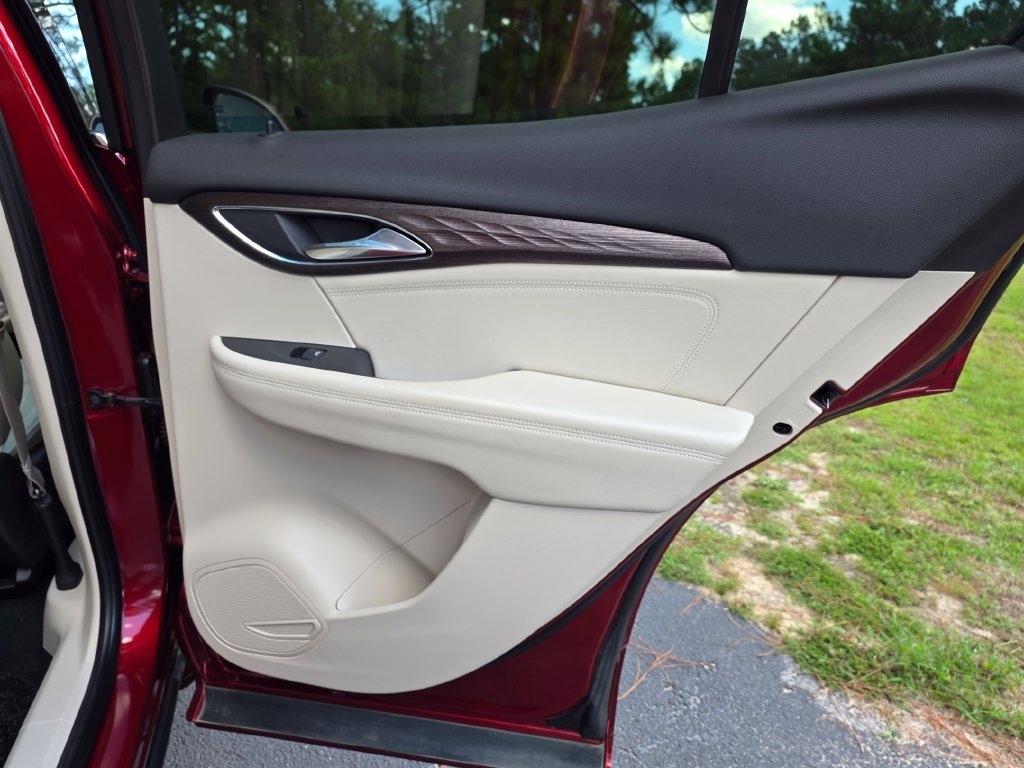 Buick Envision FWD 4dr Avenir 2023