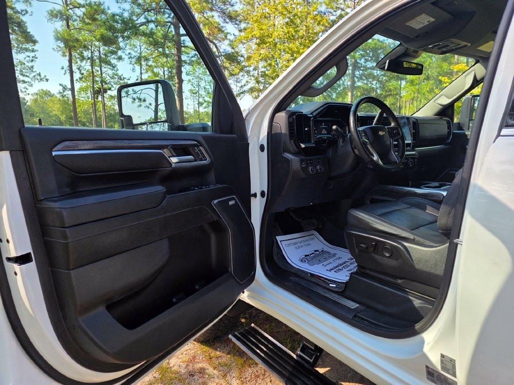 Chevrolet Silverado 2500HD 4WD Crew Cab 159" LTZ 2024