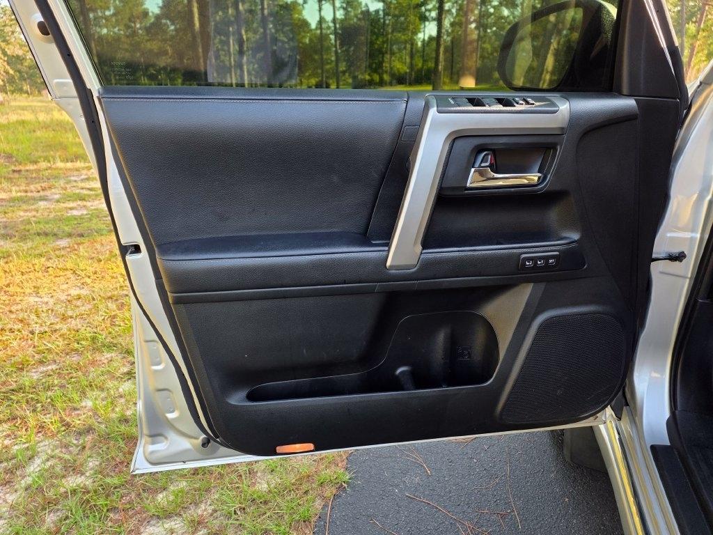 Toyota 4Runner Limited 4WD (Natl) 2021