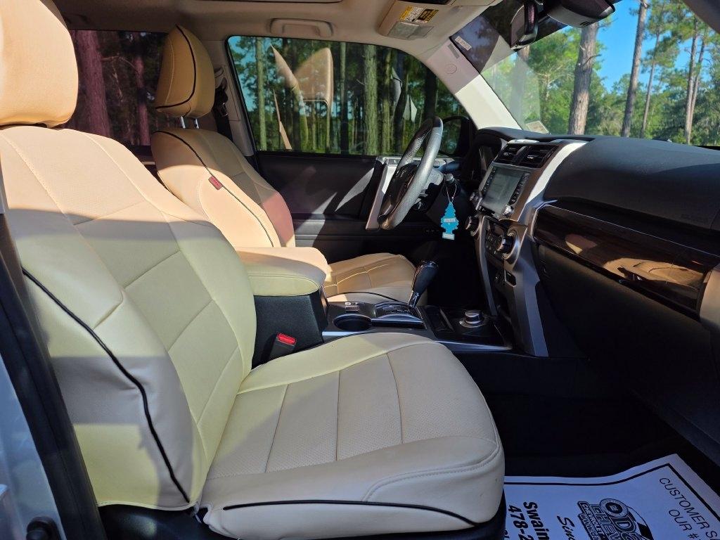 Toyota 4Runner Limited 4WD (Natl) 2021