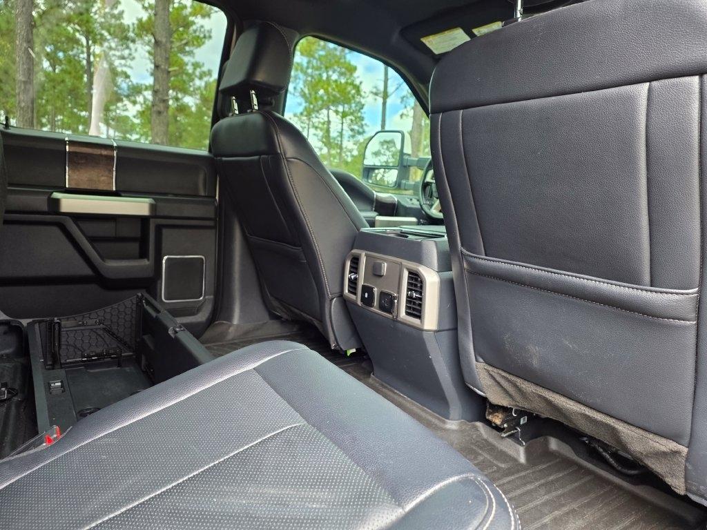 Ford Super Duty F-250 SRW King Ranch 4WD Crew Cab 8' Box 2022