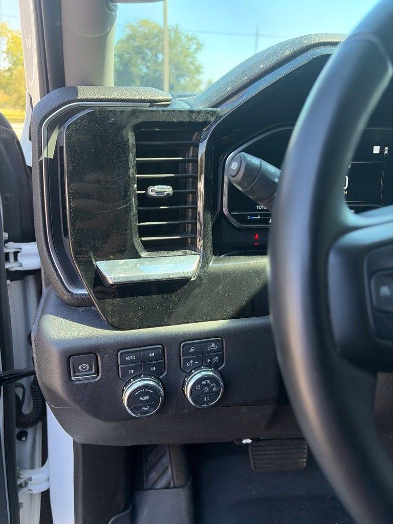 GMC Sierra 1500 4WD Crew Cab 147" SLT 2023
