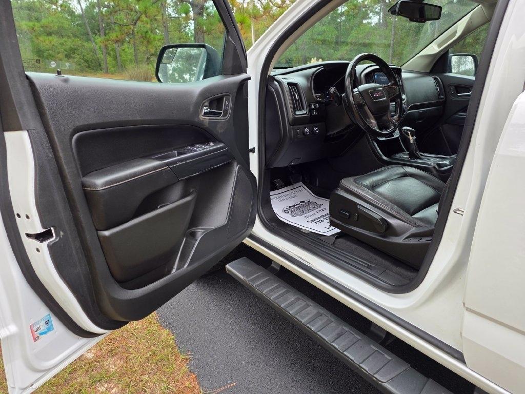 GMC Canyon 4WD Crew Cab 128" AT4 w/Leather 2022