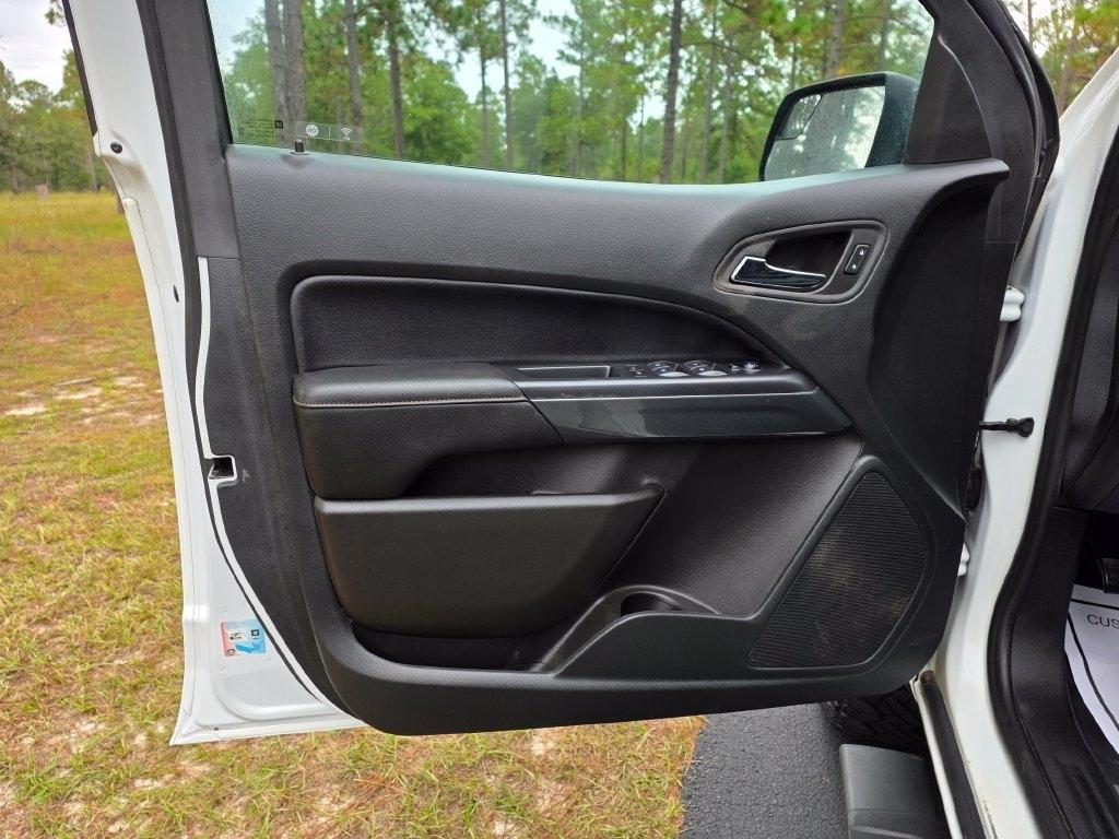 GMC Canyon 4WD Crew Cab 128" AT4 w/Leather 2022