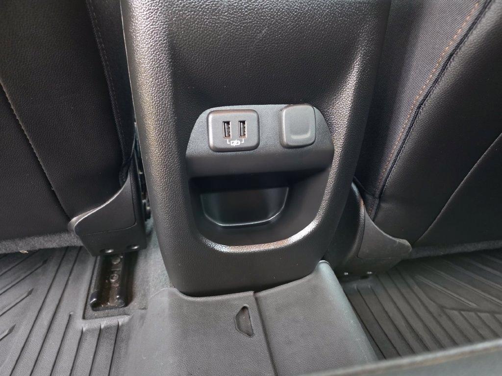 GMC Canyon 4WD Crew Cab 128" AT4 w/Leather 2022