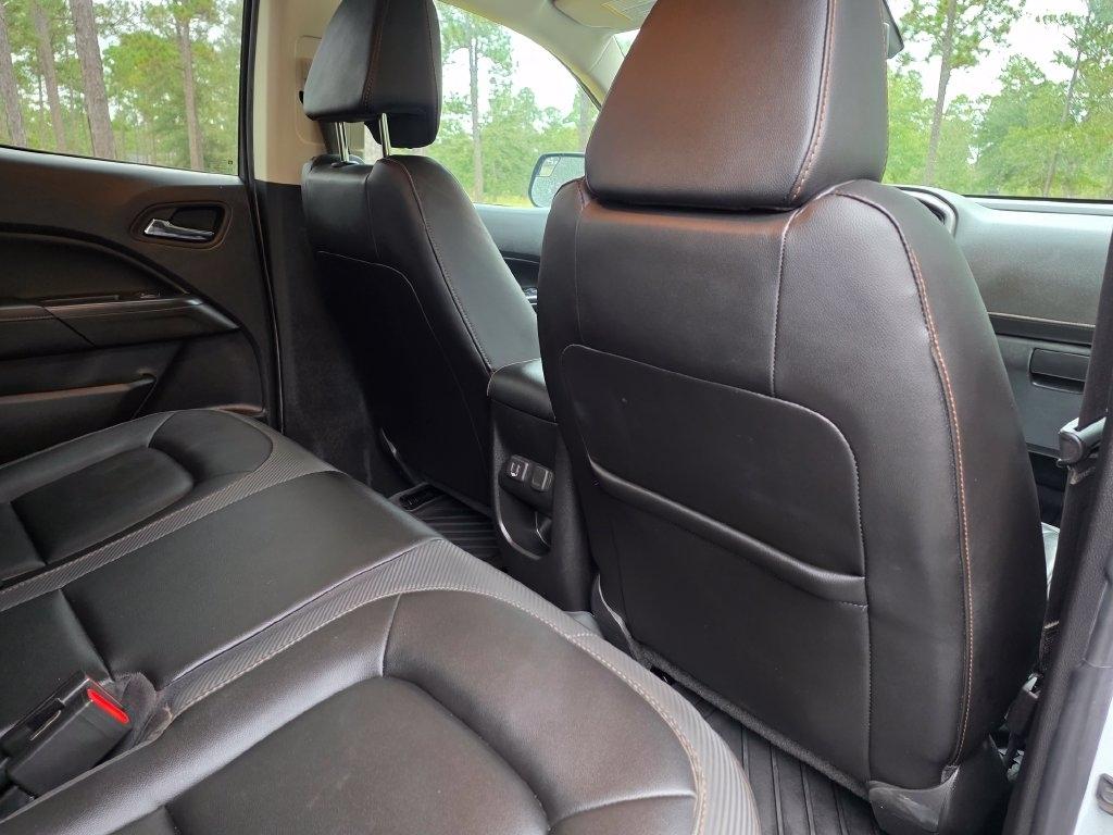 GMC Canyon 4WD Crew Cab 128" AT4 w/Leather 2022