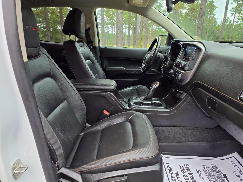 GMC Canyon 4WD Crew Cab 128" AT4 w/Leather 2022