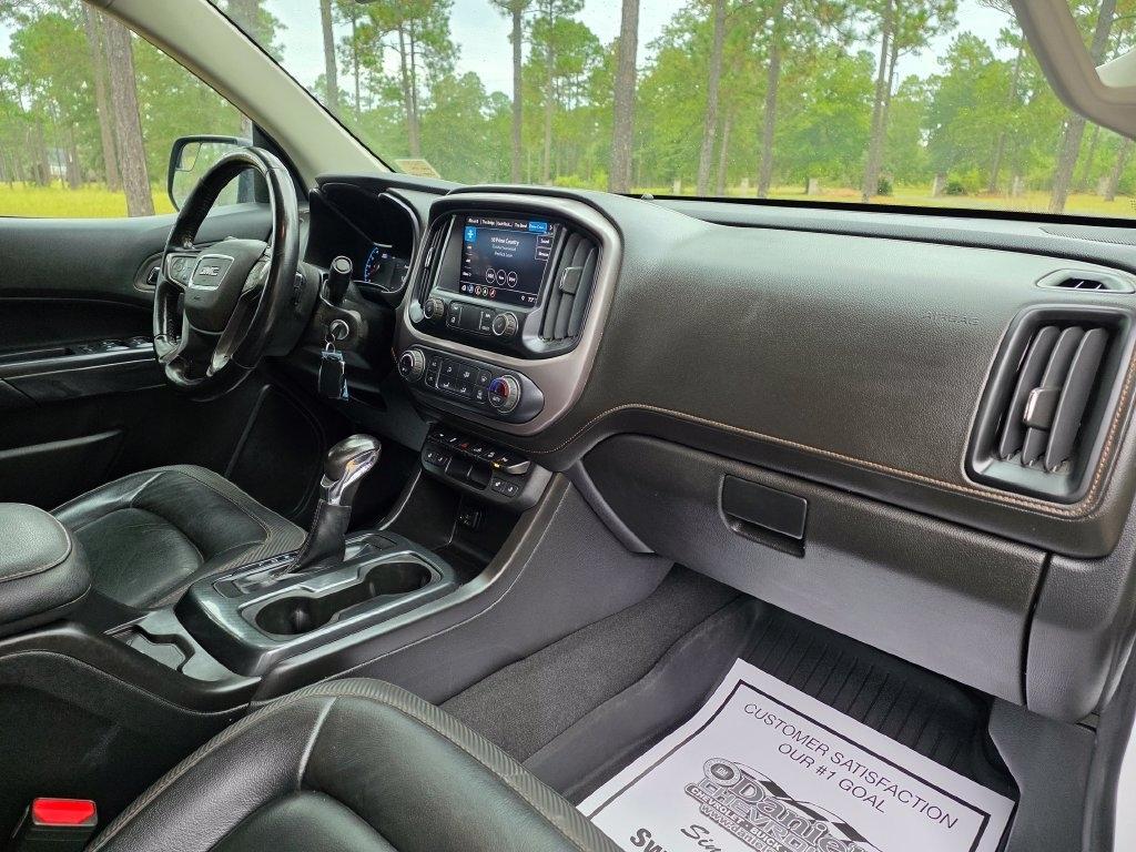 GMC Canyon 4WD Crew Cab 128" AT4 w/Leather 2022