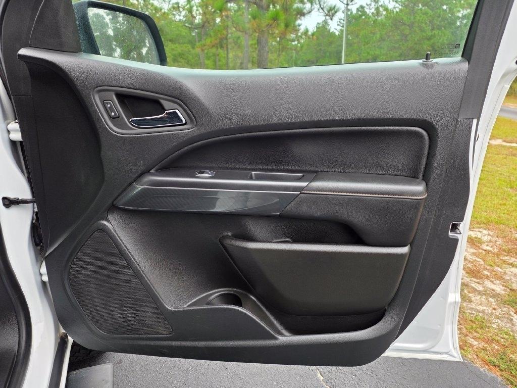 GMC Canyon 4WD Crew Cab 128" AT4 w/Leather 2022