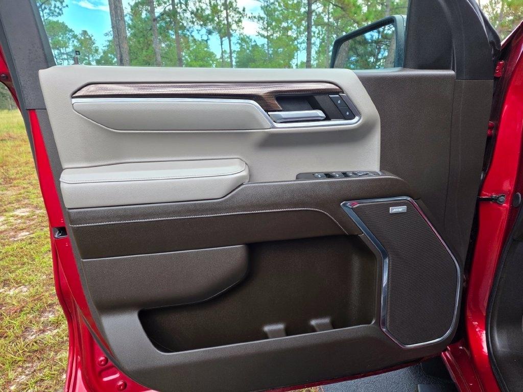 Chevrolet Silverado 1500 4WD Crew Cab 147" RST 2024