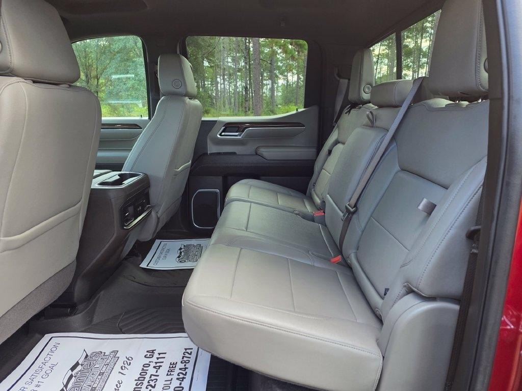 Chevrolet Silverado 1500 4WD Crew Cab 147" RST 2024