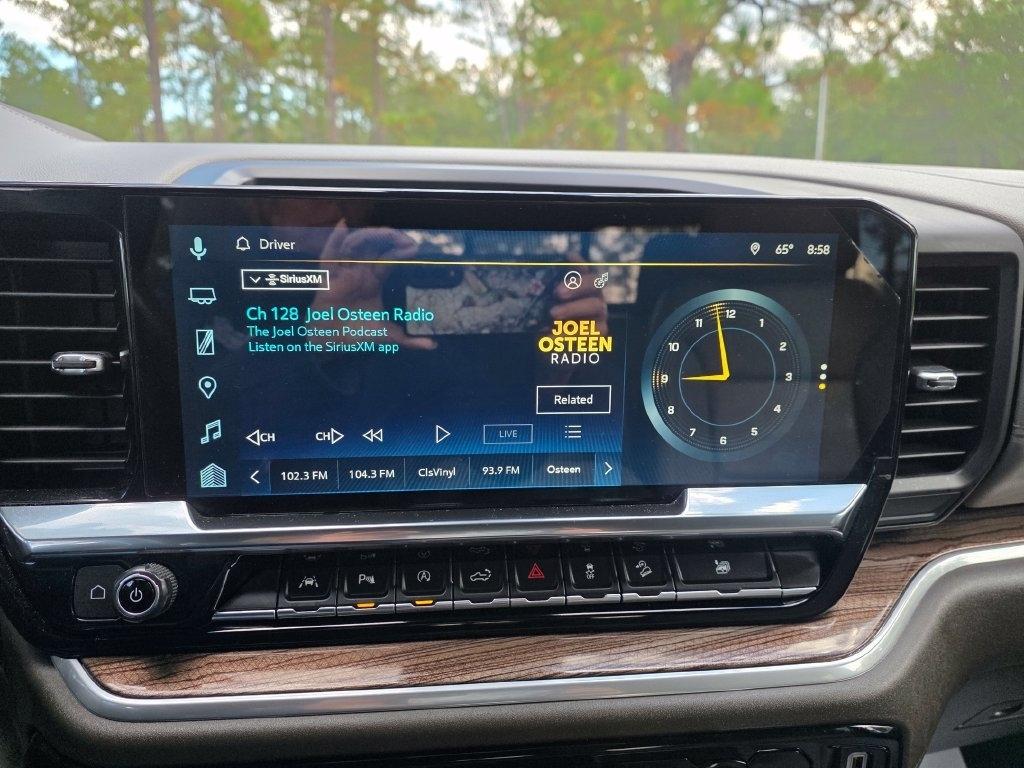 Chevrolet Silverado 1500 4WD Crew Cab 147" RST 2024