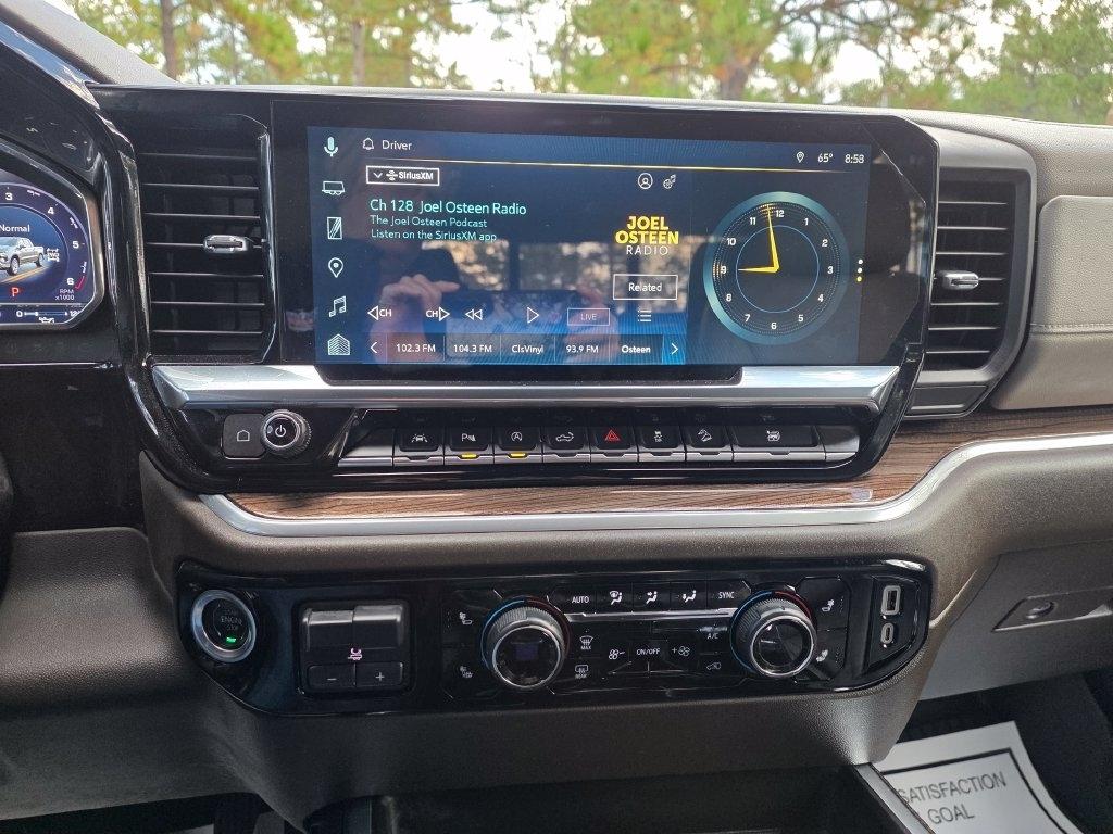 Chevrolet Silverado 1500 4WD Crew Cab 147" RST 2024