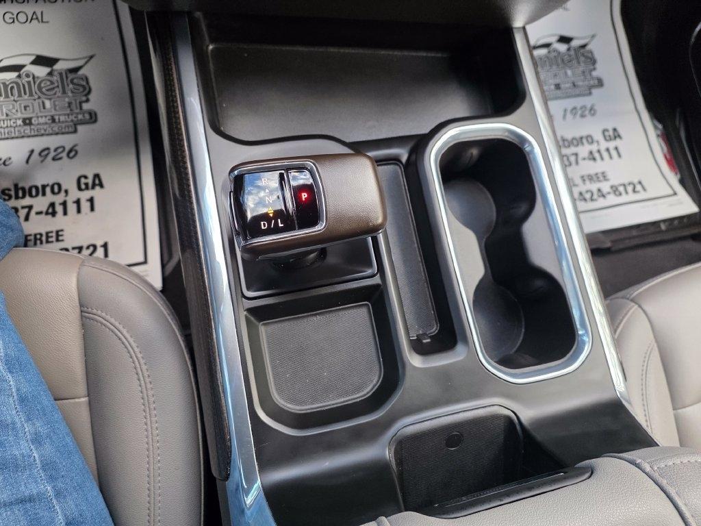 Chevrolet Silverado 1500 4WD Crew Cab 147" RST 2024