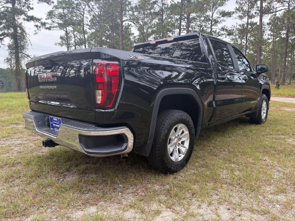 GMC Sierra 1500 4WD Crew Cab 147" Pro 2024