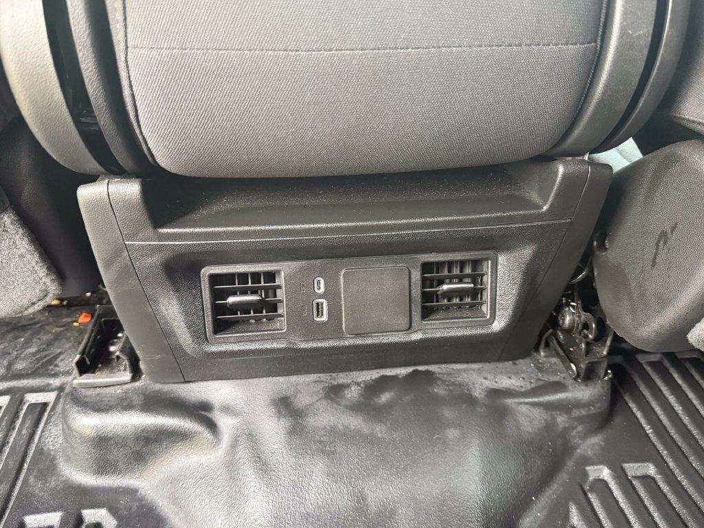 GMC Sierra 1500 4WD Crew Cab 147" Pro 2024