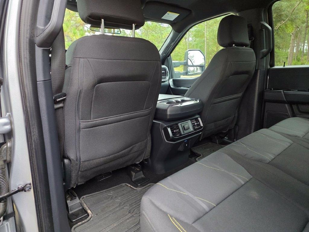 Ford F-150 STX 4WD SuperCrew 5.5' Box 2025