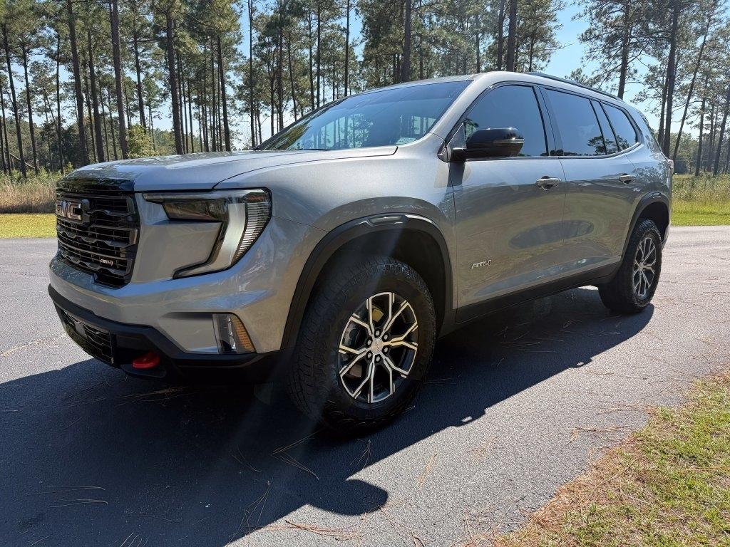 2026 GMC Acadia AWD 4dr AT4