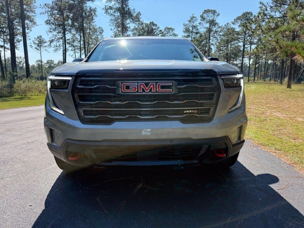 GMC Acadia AWD 4dr AT4 2026
