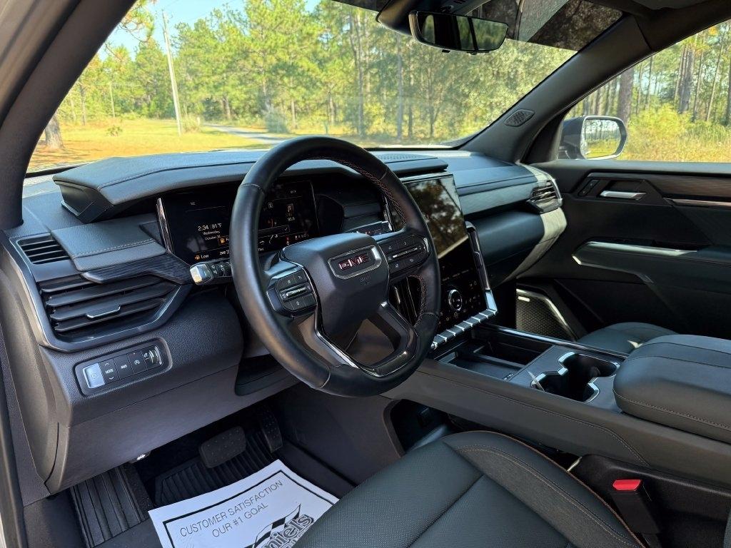 GMC Acadia AWD 4dr AT4 2026