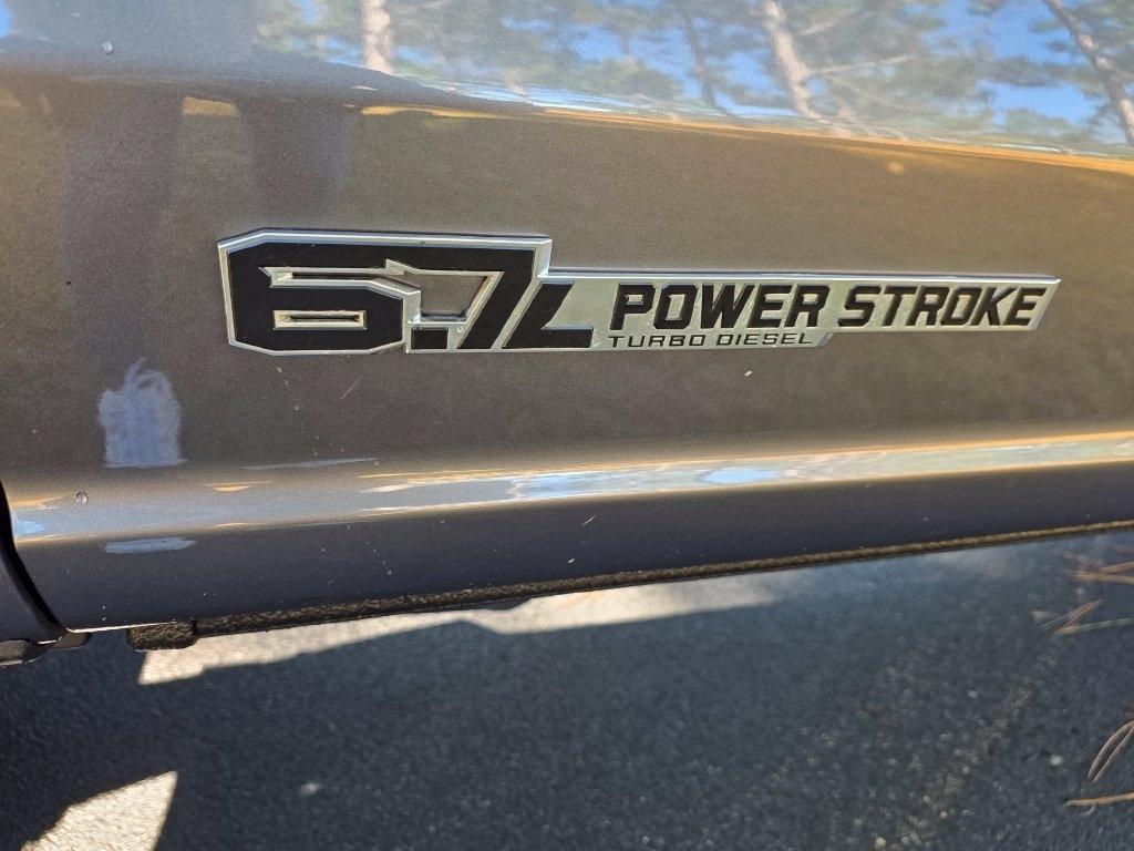 Ford Super Duty F-250 SRW King Ranch 4WD Crew Cab 8' Box 2024