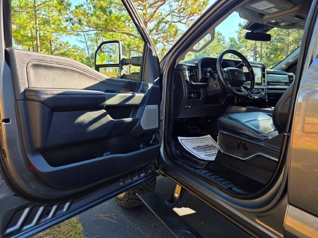 Ford Super Duty F-250 SRW King Ranch 4WD Crew Cab 8' Box 2024