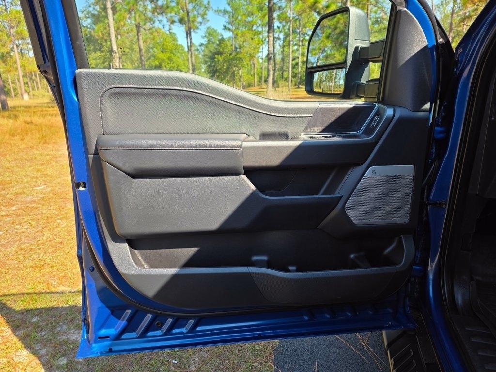 Ford F-150 Lariat 4WD SuperCrew 5.5' Box 2023