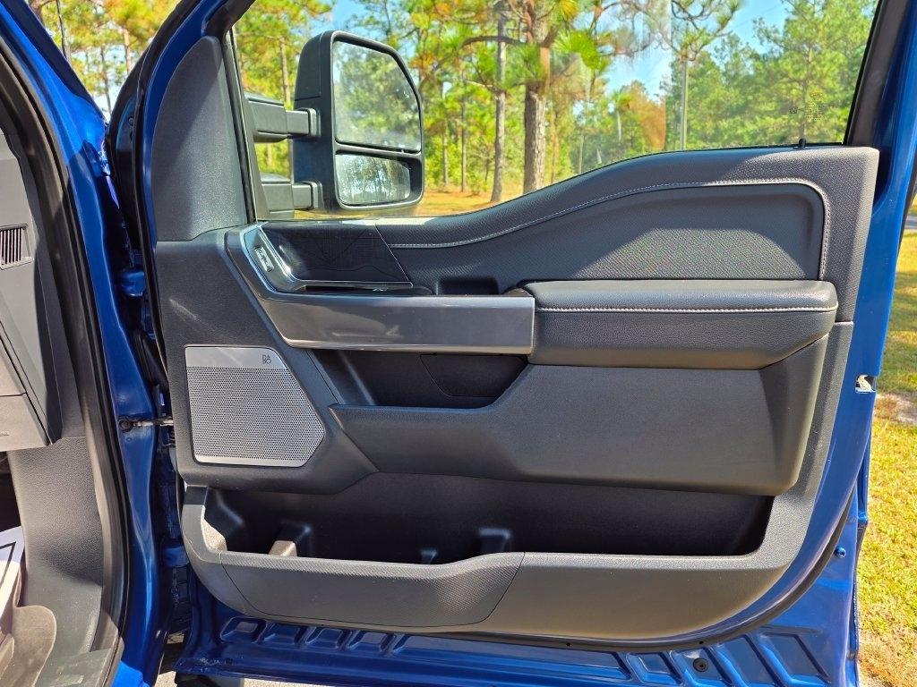 Ford F-150 Lariat 4WD SuperCrew 5.5' Box 2023
