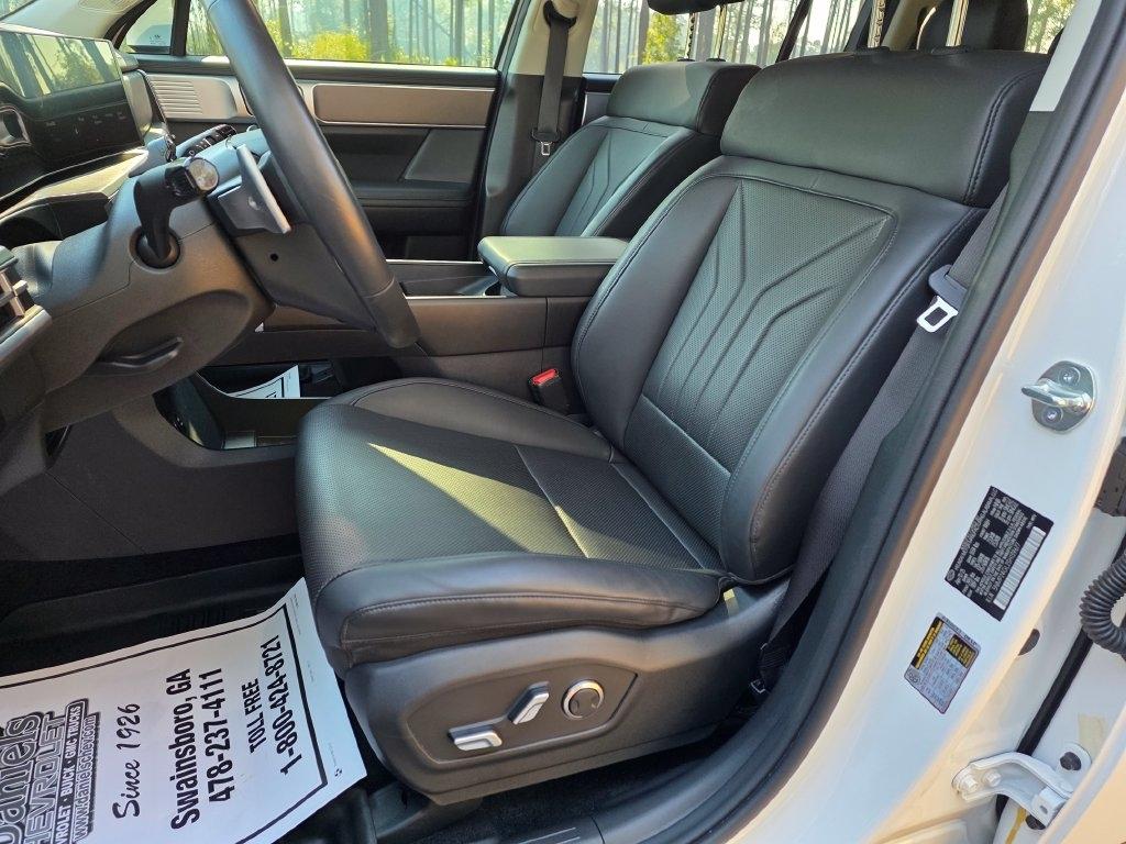 Hyundai Santa Fe SEL FWD 2025