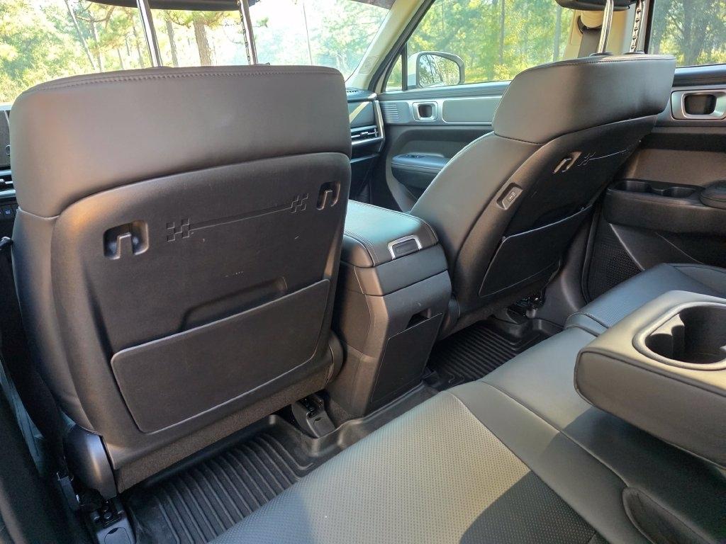 Hyundai Santa Fe SEL FWD 2025