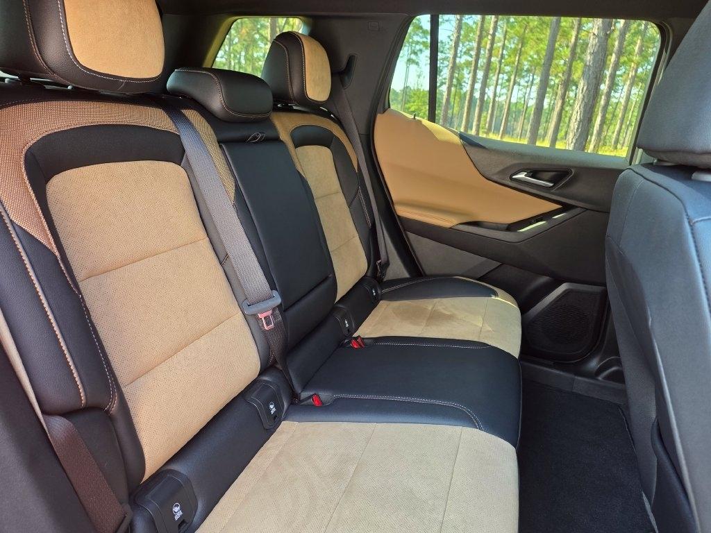 Chevrolet Equinox FWD 4dr ACTIV w/XDB 2026