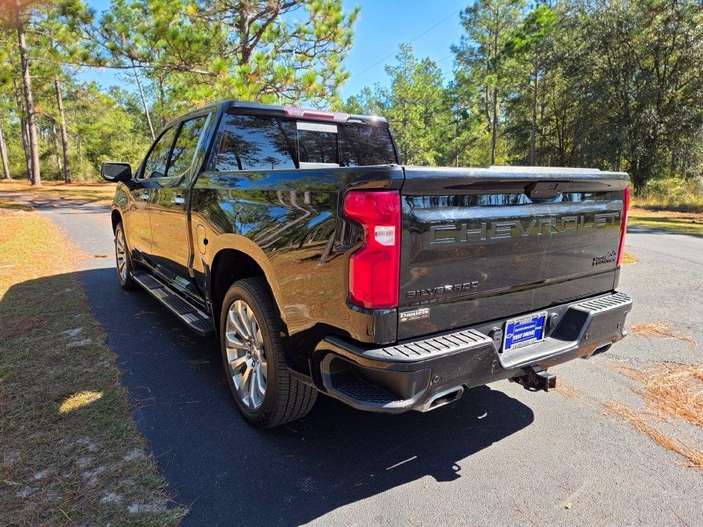 Chevrolet Silverado 1500 LTD 4WD Crew Cab 147" High Country 2022