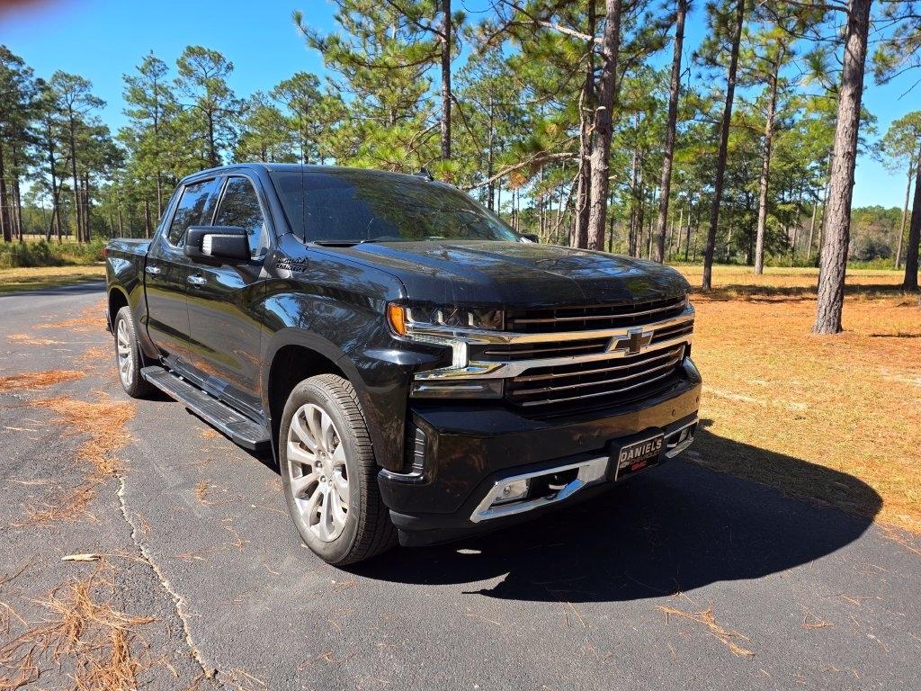 Chevrolet Silverado 1500 LTD 4WD Crew Cab 147" High Country 2022