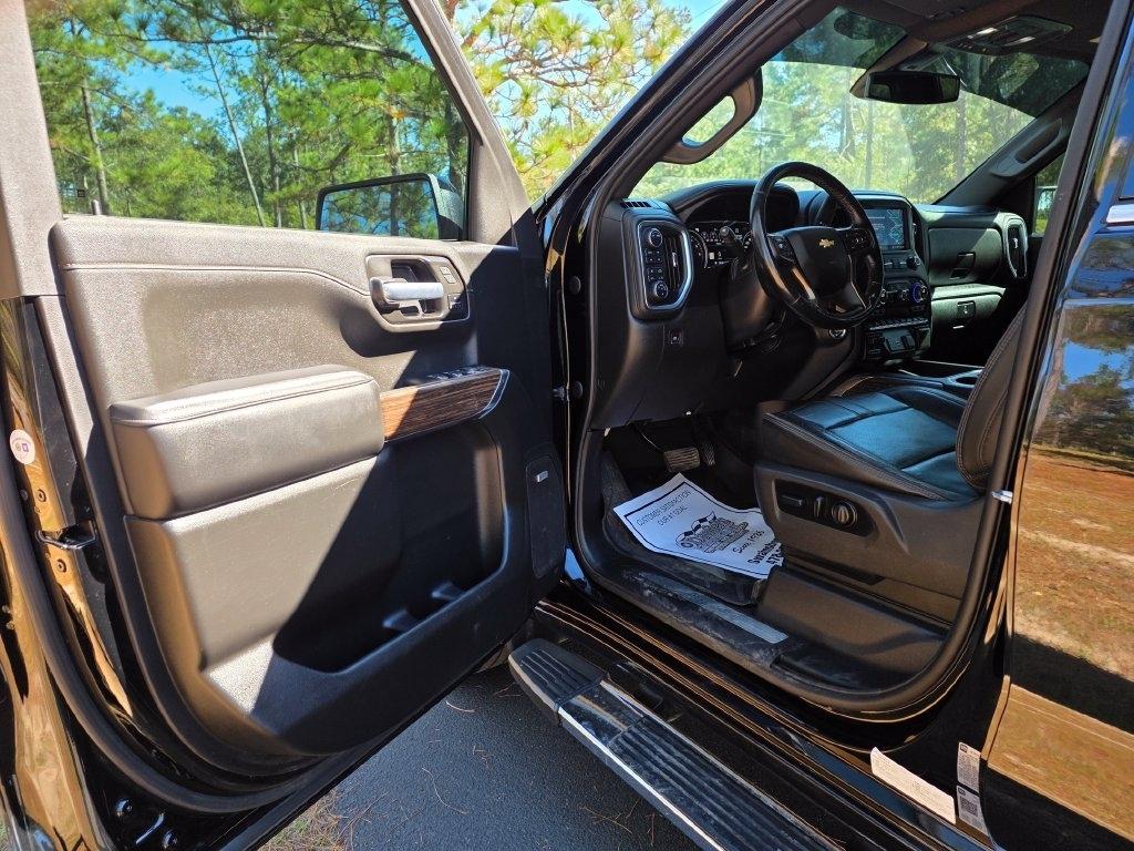 Chevrolet Silverado 1500 LTD 4WD Crew Cab 147" High Country 2022