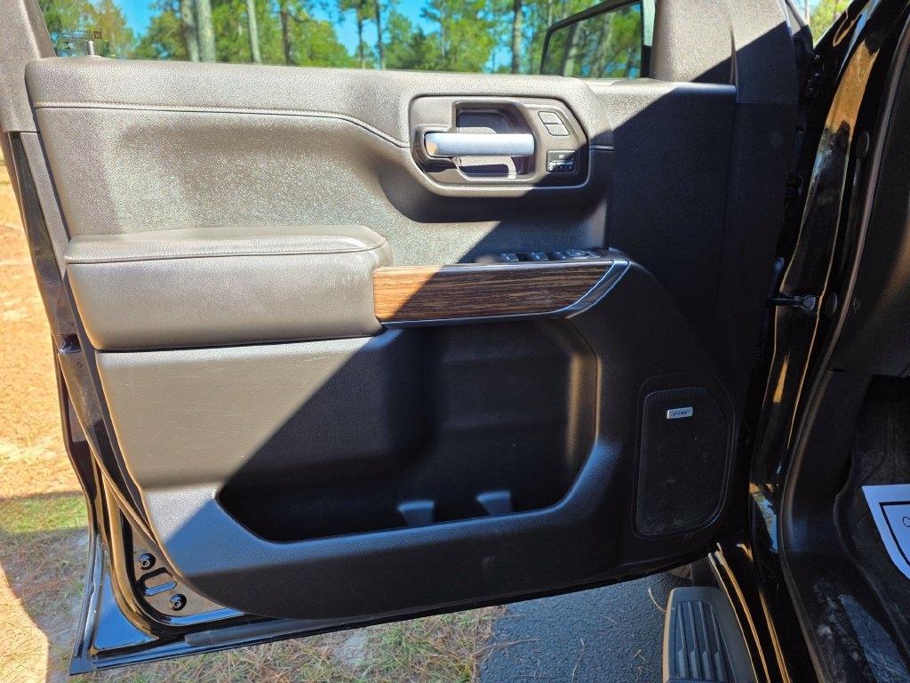 Chevrolet Silverado 1500 LTD 4WD Crew Cab 147" High Country 2022