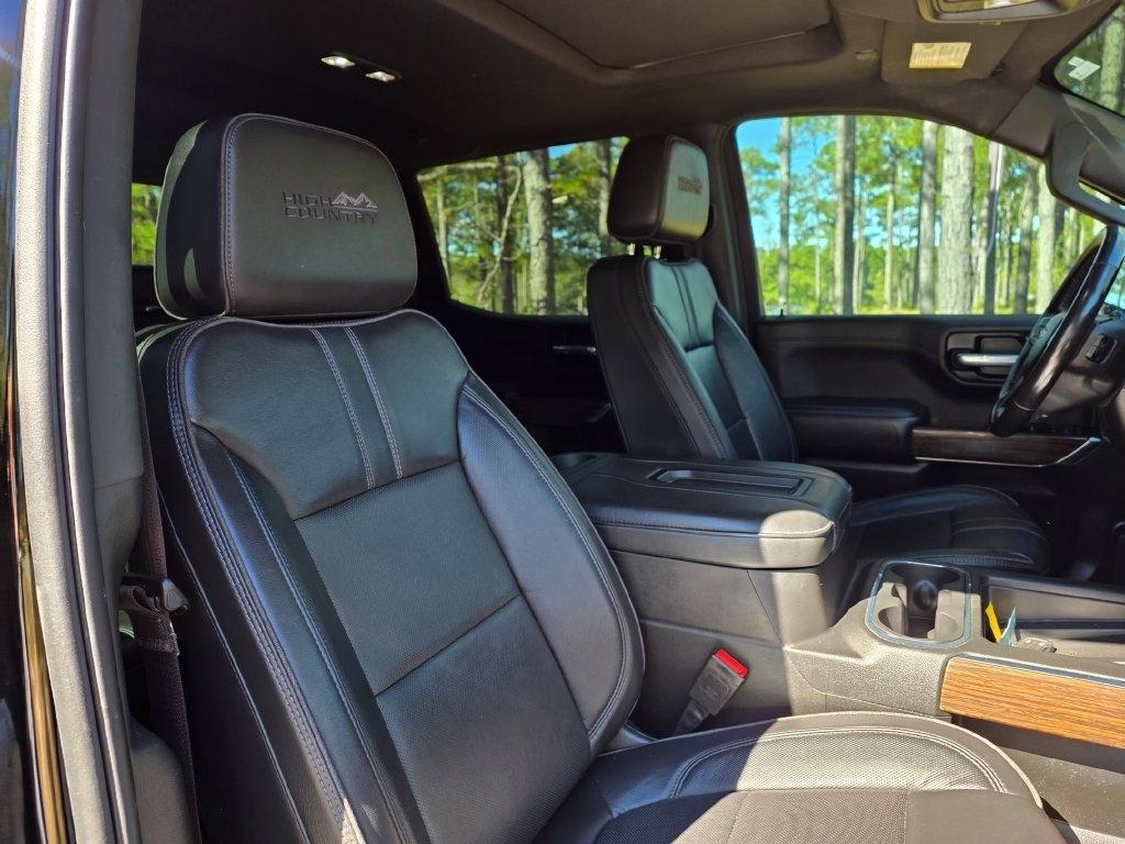 Chevrolet Silverado 1500 LTD 4WD Crew Cab 147" High Country 2022