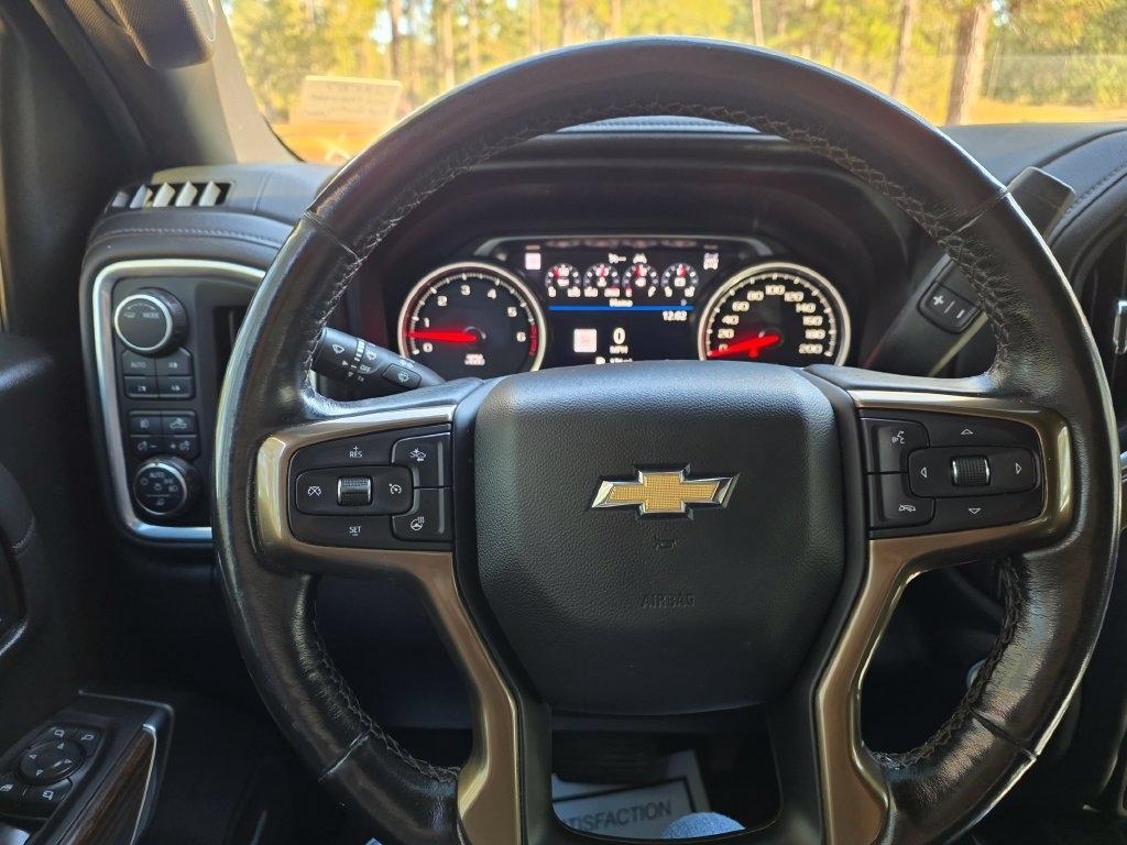 Chevrolet Silverado 1500 LTD 4WD Crew Cab 147" High Country 2022