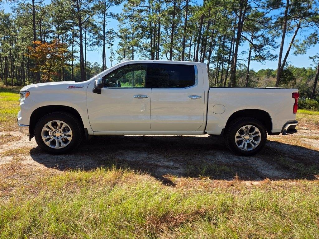 Chevrolet Silverado 1500 4WD Crew Cab 147" LTZ 2025