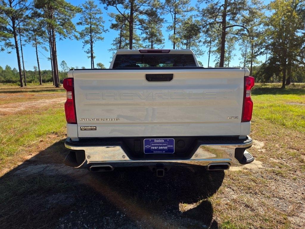 Chevrolet Silverado 1500 4WD Crew Cab 147" LTZ 2025