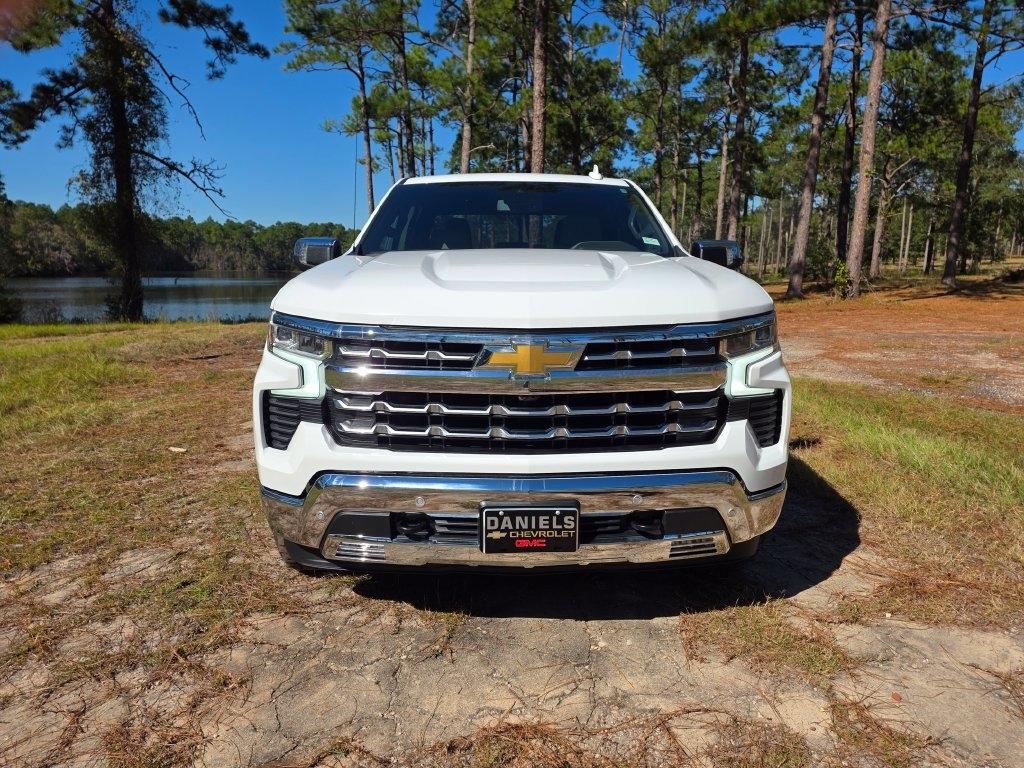 Chevrolet Silverado 1500 4WD Crew Cab 147" LTZ 2025