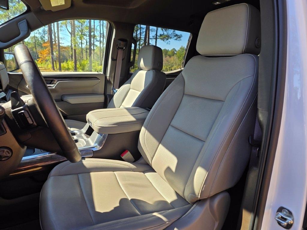 Chevrolet Silverado 1500 4WD Crew Cab 147" LTZ 2025