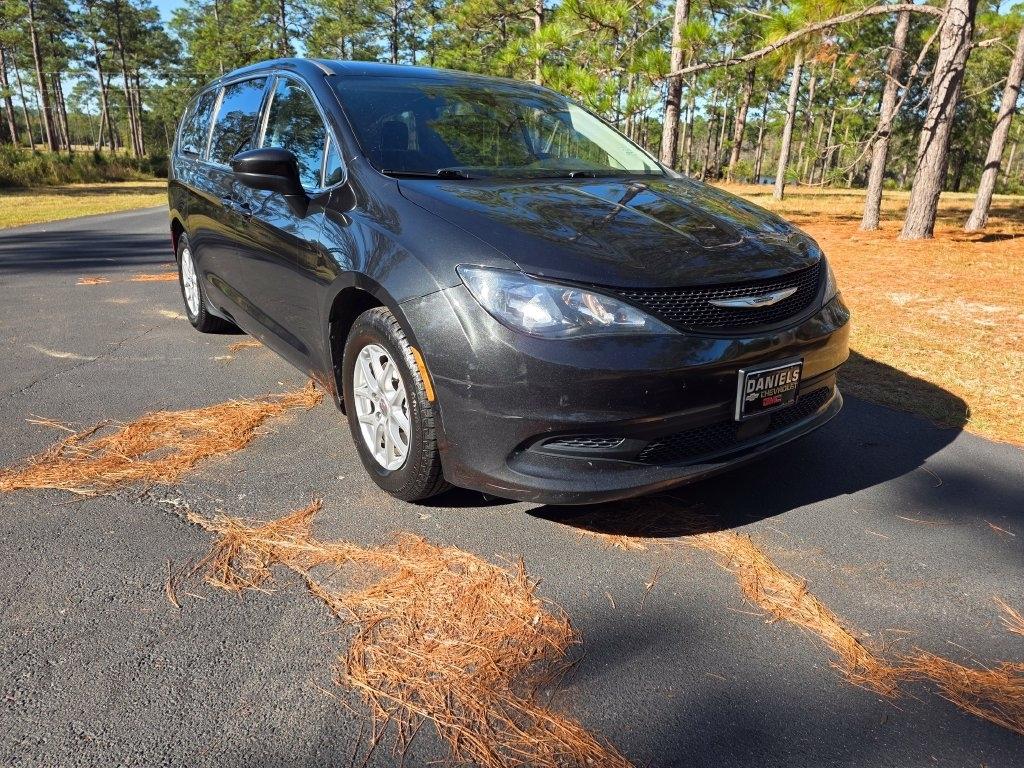 Chrysler Voyager LX FWD 2023