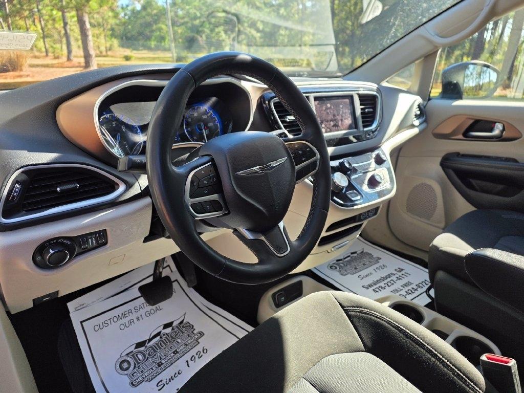 Chrysler Voyager LX FWD 2023