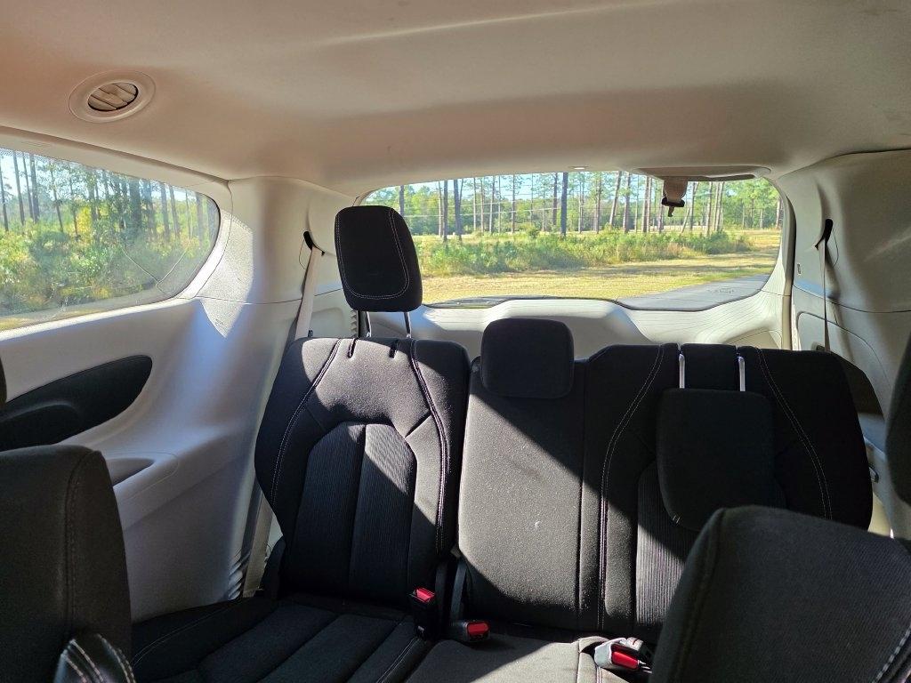Chrysler Voyager LX FWD 2023