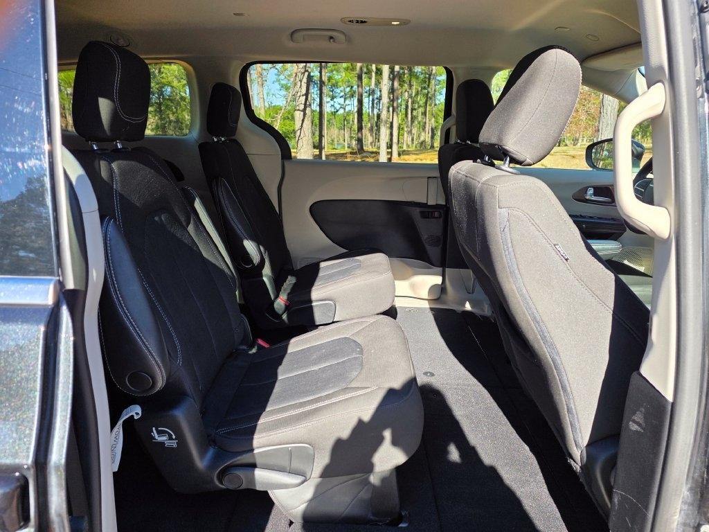 Chrysler Voyager LX FWD 2023