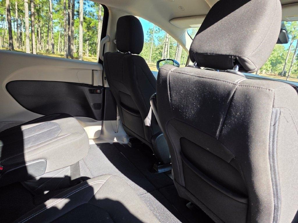 Chrysler Voyager LX FWD 2023