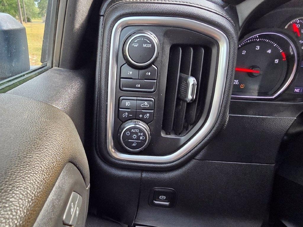 Chevrolet Silverado 3500HD 4WD Crew Cab 172" LT 2020